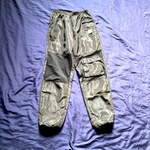 L Black cargo pants